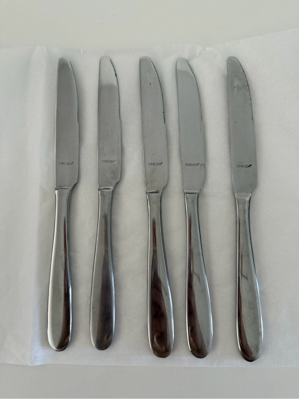Oneida Icarus Stainless Steel Dinner Knives –5pieces